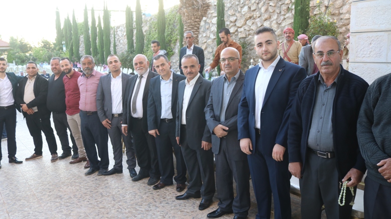 حفل افطار رمضاني ضخم في مضارب رجل الاعمال فراس العقرباوي ابو يزن – صور وفيديو