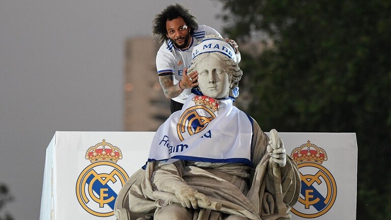 “موندو ديبورتيفو” تكشف أسباب رفض أتلتيكو إقامة ممر شرفي للريال من بينها “زيدان”