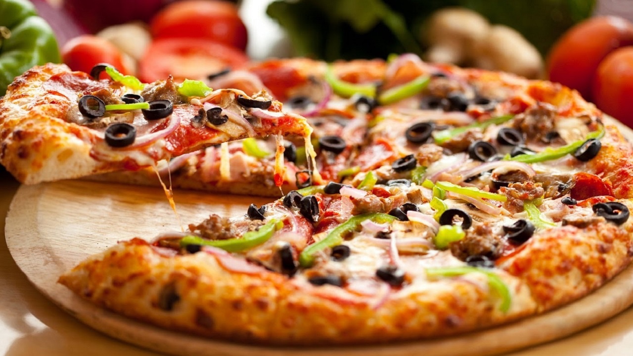 نجاة امرأة من الموت المحقق.. والسر في طلب بيتزا !