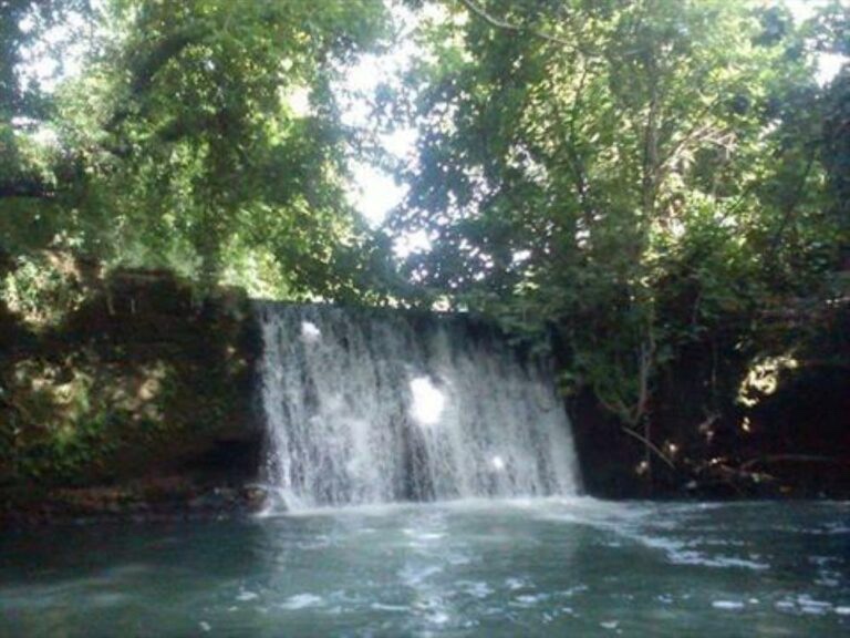 عجلون: شلالات راجب طبيعة خلابة ومطالبات بتطوير البنى التحتية فيها