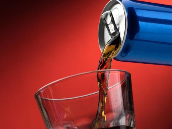 ماذا يحدث لجسمك عند الإقلاع عن المشروبات الغازية؟