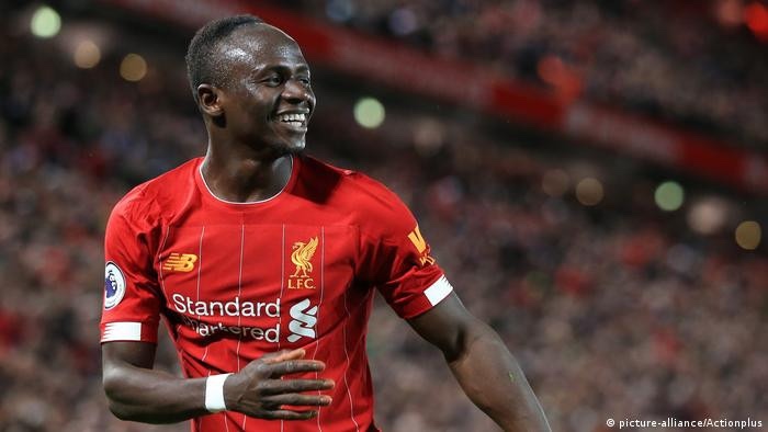 تقارير إعلامية تتحدث عن اقتراب ماني من بايرن ميونخ