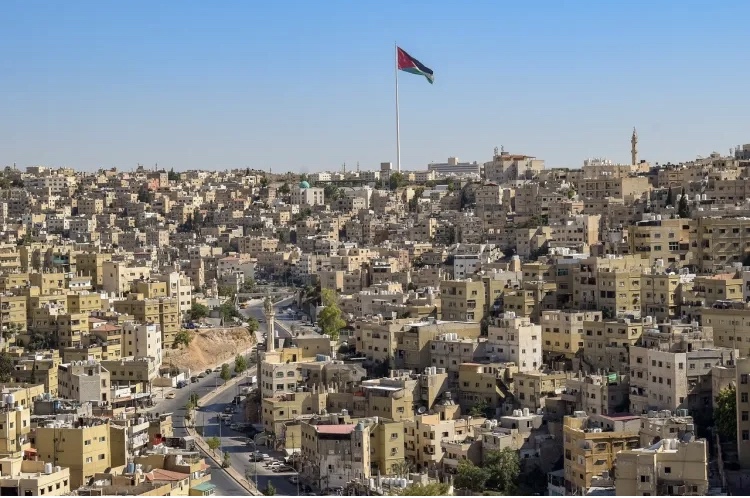 أجواء جافة وحارة تسود المملكة حتى الثلاثاء وتحذير من التعرض لأشعة الشمس