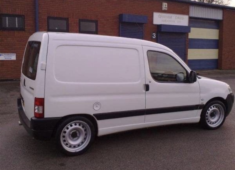 احد افرادها امرأة.. عصابة متخصصة في خطف الاطفال –