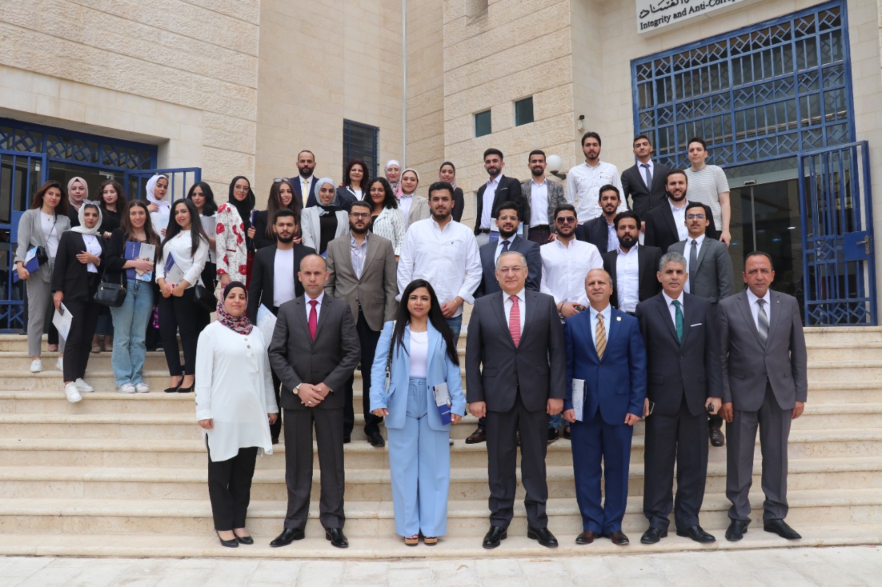   زيارة طلبة “حقوق” عمان الاهلية لهيئة النزاهة ومكافحة الفساد