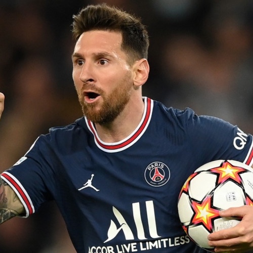 ميسي يُرشح هذا اللاعب لجائزة الكرة الذهبية