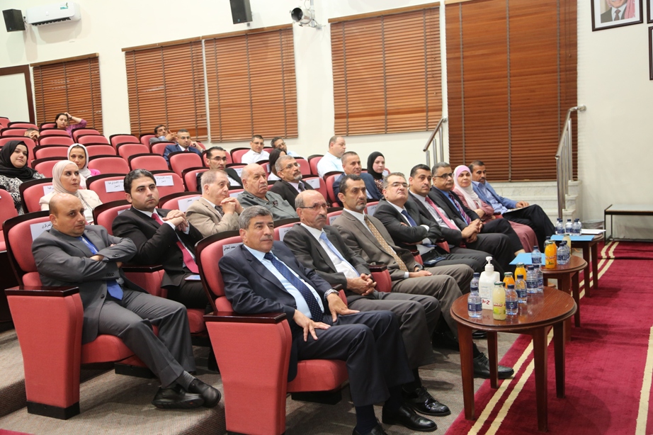 محافظ البنك المركزي يؤكد على حرص البنك على إيجاد توازن بين متطلبات الاستقرار النقدي وتوفير قنوات التمويل الميسر للنشاط الاقتصادي