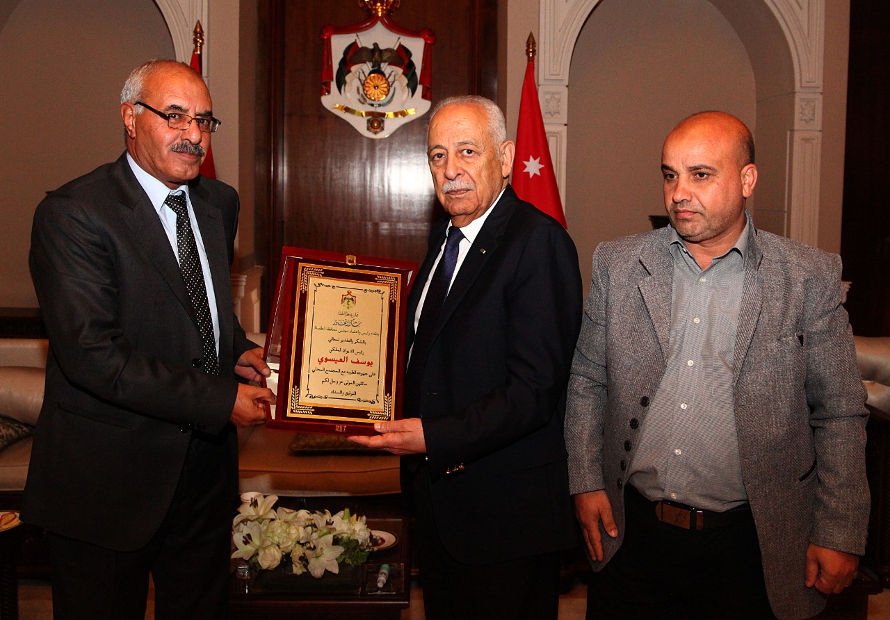 العيسوي يلتقي رئيس واعضاء مجلس محافظة الطفيلة