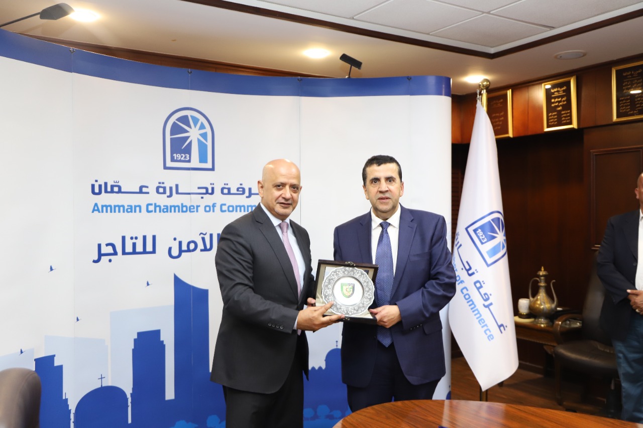 البلقاء التطبيقية وغرفة تجارة عمان توقعان اتفاقية تعاون مشترك لتعليم اللغات الأجنبية لمنتسبي الغرفة