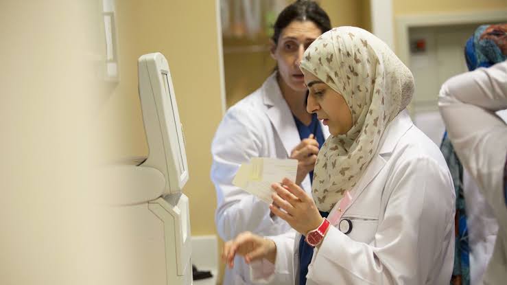 التحقيق في سرقة أدوية مخدرة من مستشفى الامير حمزه الحكومي