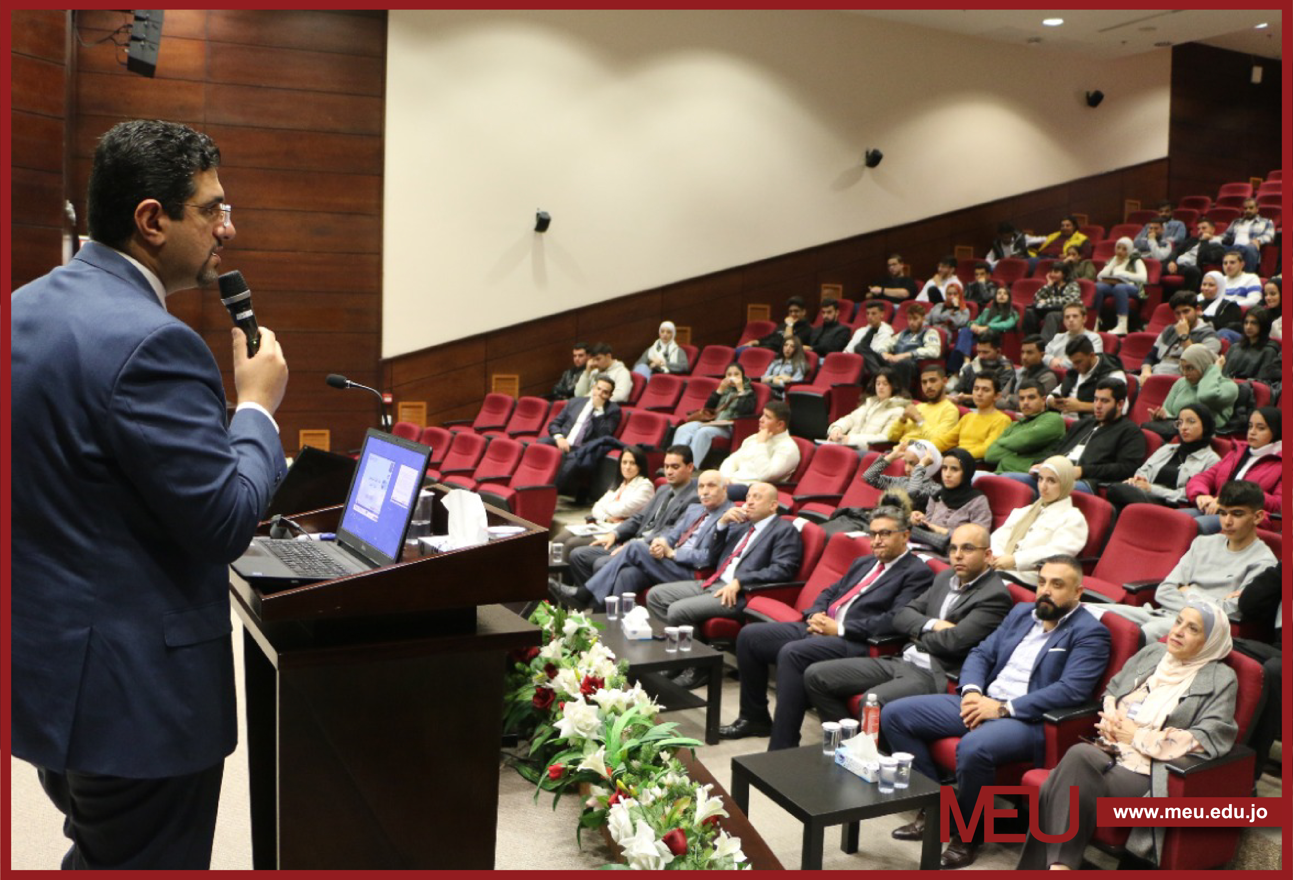 “أعمال الشرق الأوسط” تشارك طلبتها الجدد رحلة تفوقها على 93% من كليات الأعمال العالمية