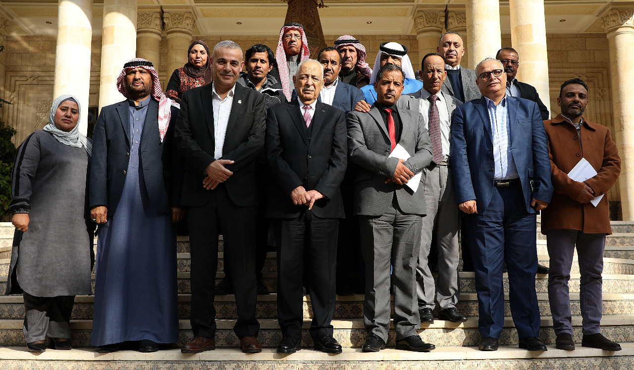 العيسوي يلتقي رئيس واعضاء مجلس محافظة العقبة – صور