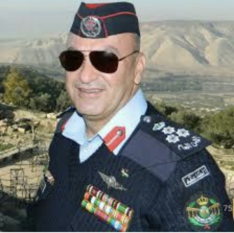 لماذا اعتذر دولة الرئيس ولم يعتذر معالي الوزير ؟