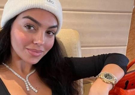 كيف عبرت شبيهة جورجينا عن فرحتها بهاتريك رونالدو – صورة