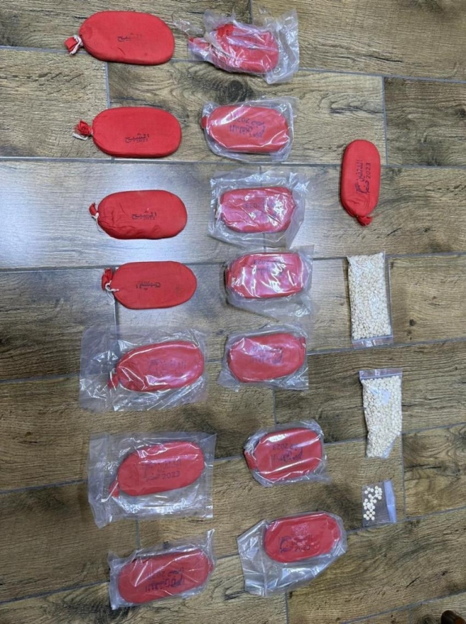 القبض على خمسة تجّار مخدرات واحباط تهريب 20 الف حبة مخدرة