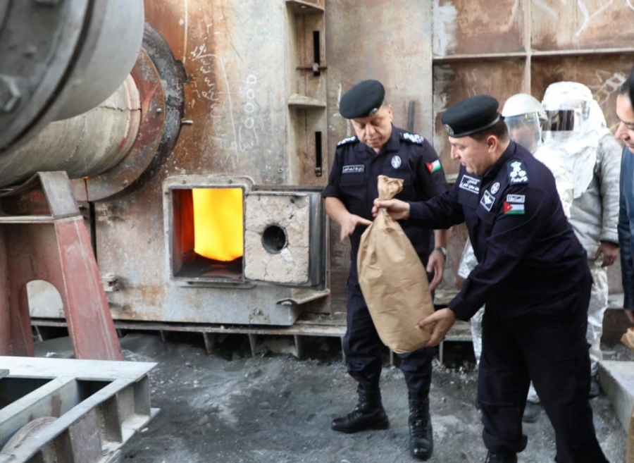 مديرية الأمن العام تتلف كميات من المواد المخدرات ضبطت في (43) قضية..