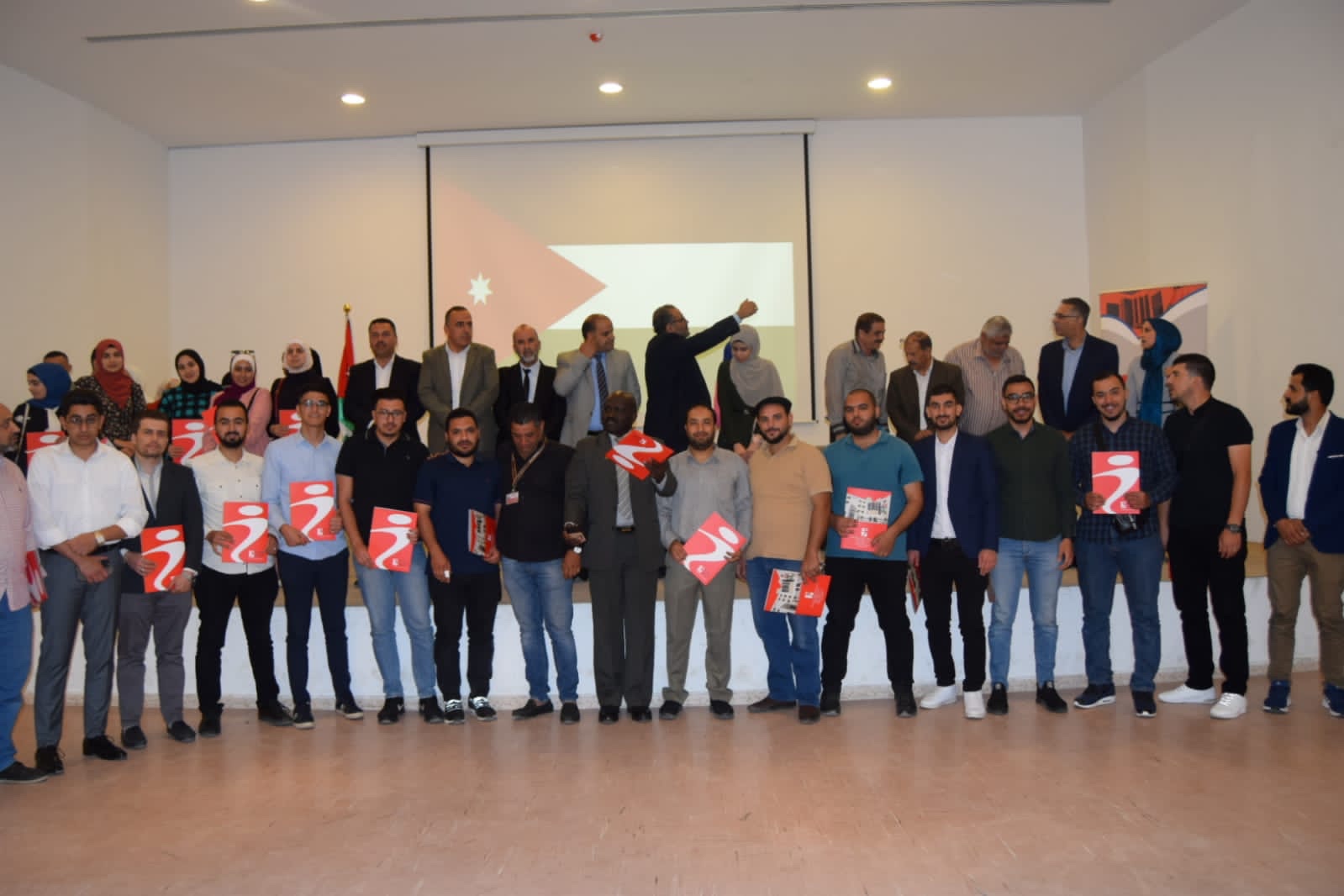 مؤسسة التدريب المهني ونقابة المهندسين تخرج الفوج الأول من ‘المهندسين المهنيين