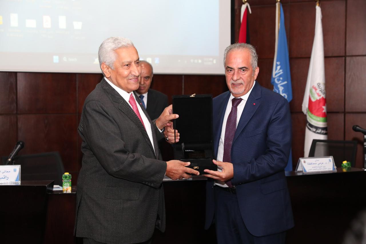 النسور يرعى افتتاح المؤتمر العلمي الدولي السنوي السابع للجمعية الأردنية للعلوم التربوية في عمان الأهلية…صور