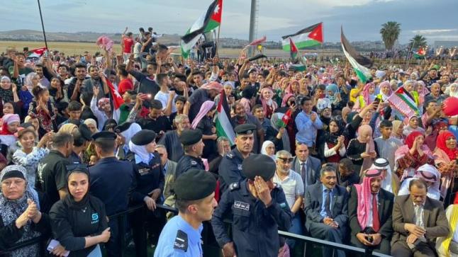 الكرك تحتفل بزفاف ولي العهد