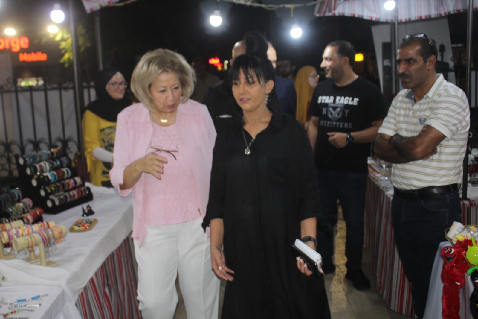 وزيرة الثقافة هيفاء النجار ترعى فعاليات موسيقى الشارع في جبل اللويبده دوار باريس