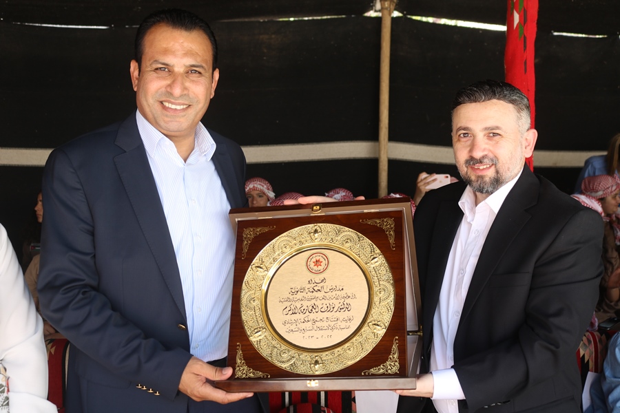 الدكتور نواف العجارمة يرعى احتفال مدارس الحكمة بذكرى الاستقلال وزفاف الأمير حسين 