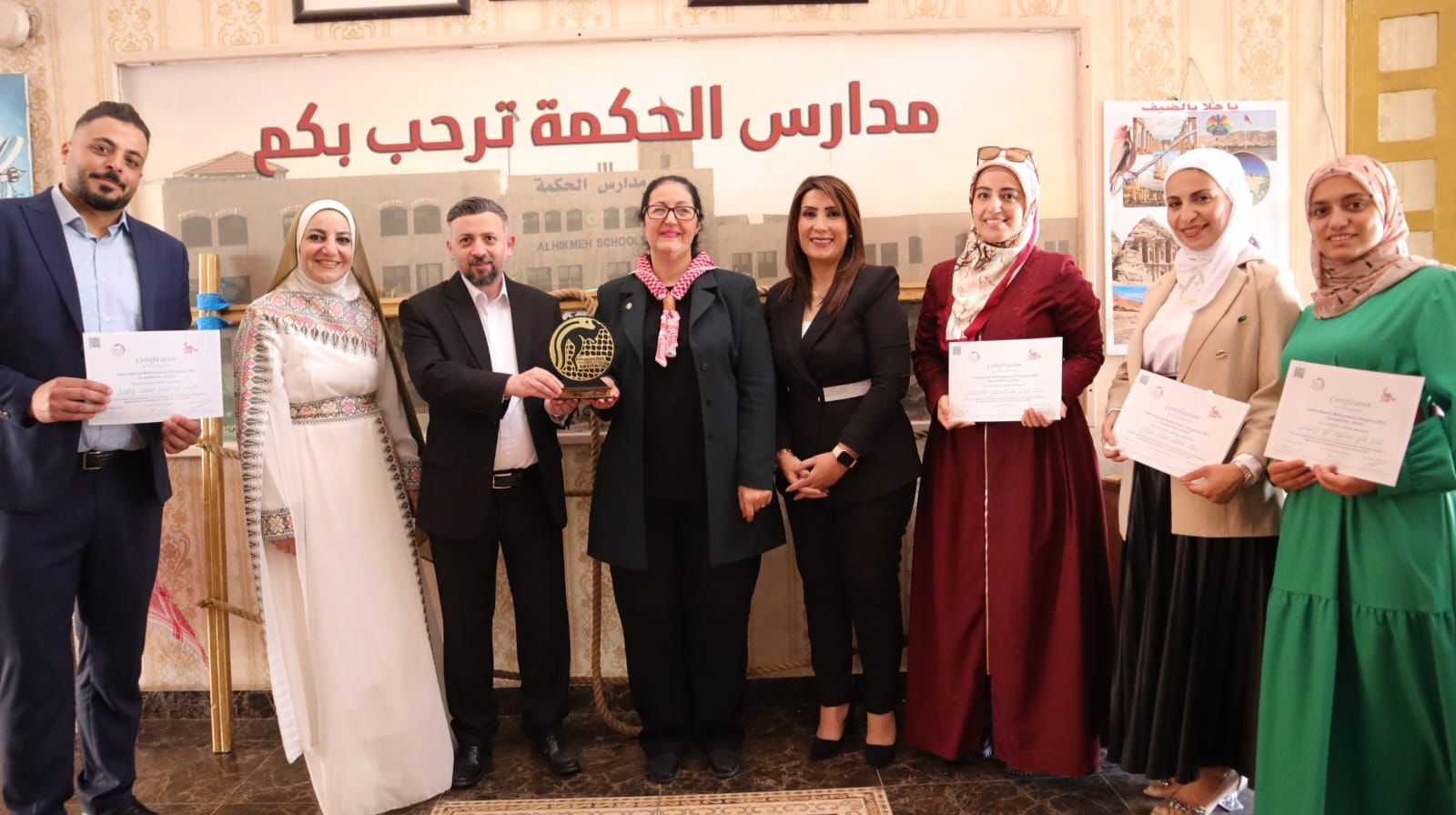 مدارس الحكمة الثانوية تظفر بثلاث برونزيات بمسابقة كنغارو الرياضيات الدوليه