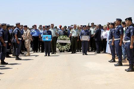 العيسوي يشارك بتشييع الطيار علي الحراسيس