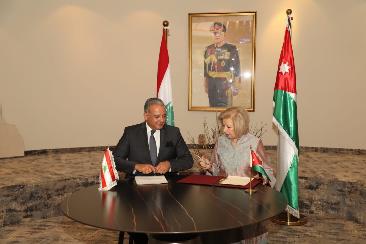 وزيرة الثقافة توقع مع نظيرها اللبناني اتفاقية البرنامج التنفيذي للتعاون الثقافي بين البلدين