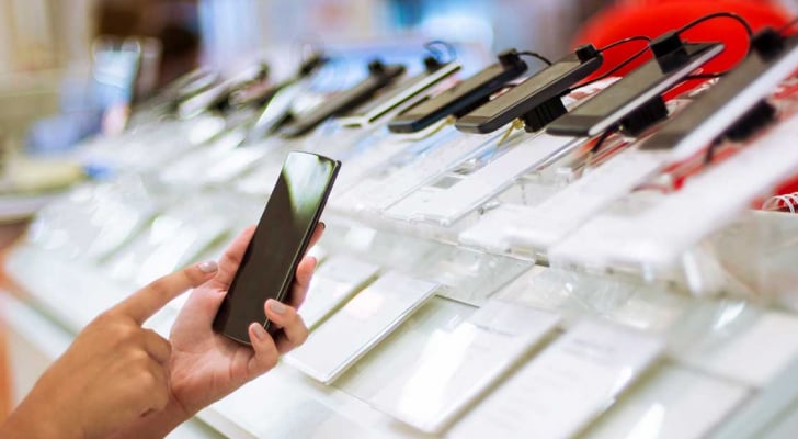 تحذير من عمليات احتيال يتعرض لها تجار أجهزة خلوية بالاردن