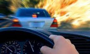 ضبط سائق يقود مركبته بشكل متهور تحت تأثير الكحول