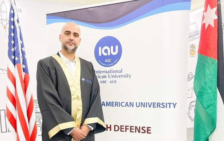 الجراح يحصل على درجة الماجستير من الجامعه الامريكيه العالمية