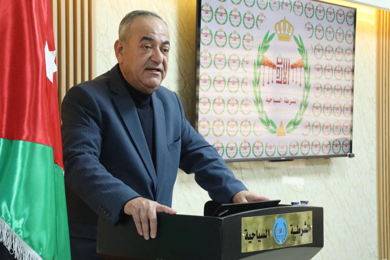 “لجنة السياحة والتراث في مجلس الأعيان تزور إدارة الشرطة السياحية”