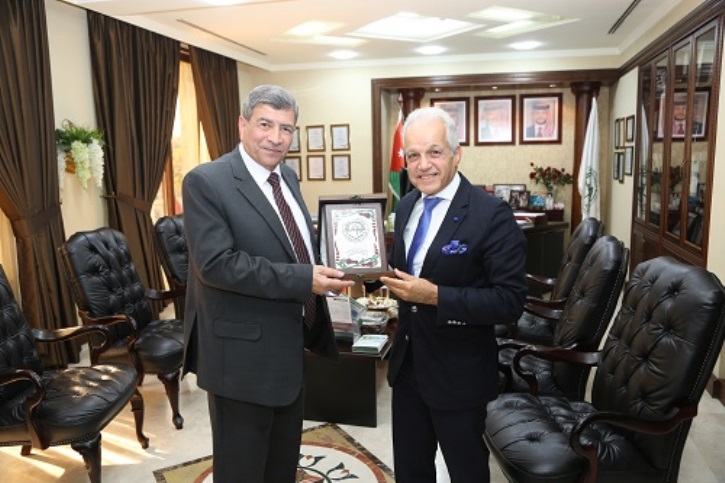 الزيتونة الأردنية توقع اتفاقية تشغيل مع بنك الطعام الأردني