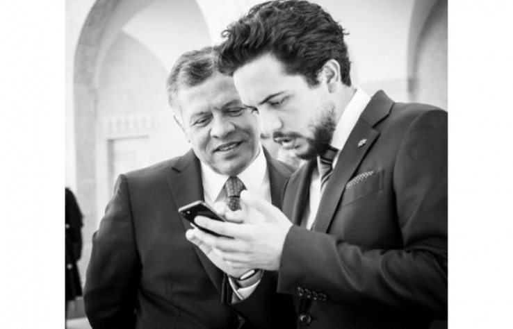 CREATOR: gd-jpeg v1.0 (using IJG JPEG v62), quality = 100