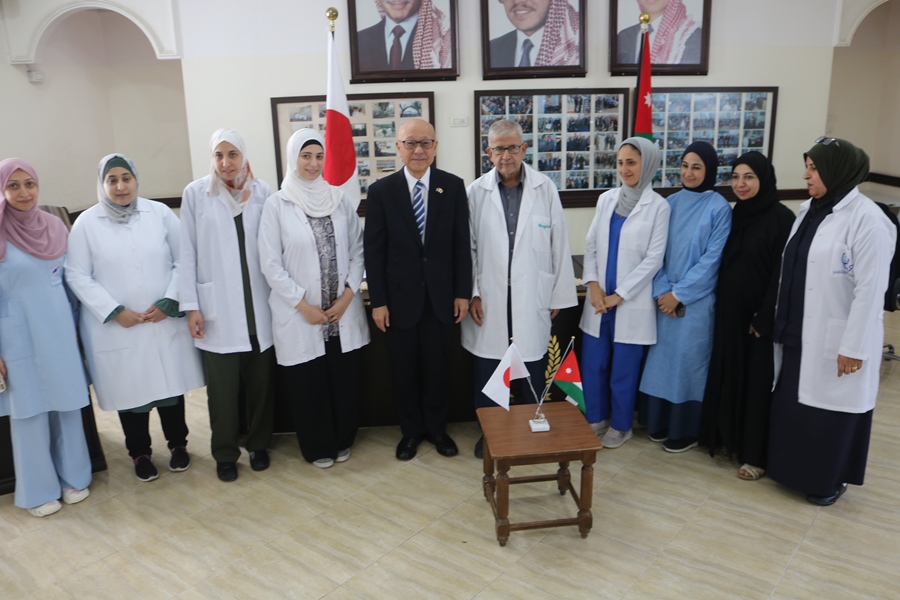 اليابان تسلم معدات طبية إلى جمعية جمزو الخيرية