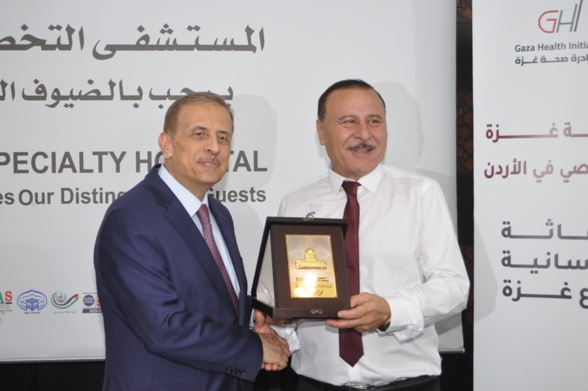 الحموري يكرم الفريق الطبي العائد من غزة ويثمن دور القوات المسلحة