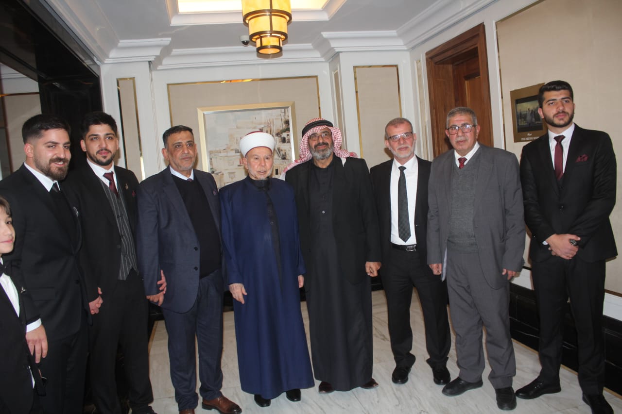 الفقهاء والشلول نسايب .. الباشا العين غازي الطيب طلب ومفتي المملكة السابق عبد الكريم الخصاونة اعطى