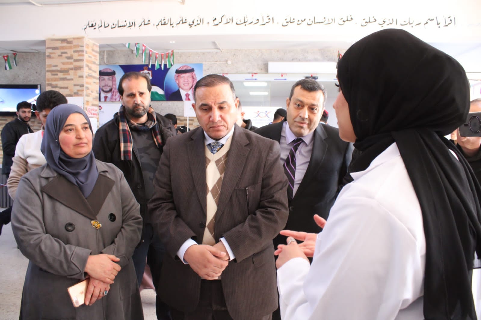 محافظ الزرقاء يرعى احتفال كلية رفيده بمناسبة عيد ميلاد جلالة الملك عبدالله الثاني