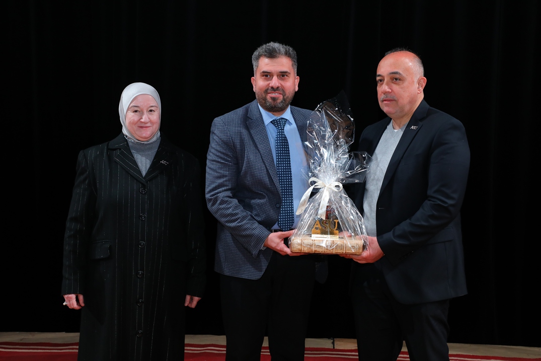 العلوم التطبيقية تكرّم أصحاب الإنجازات في حفل تكريمي مهيب – صور