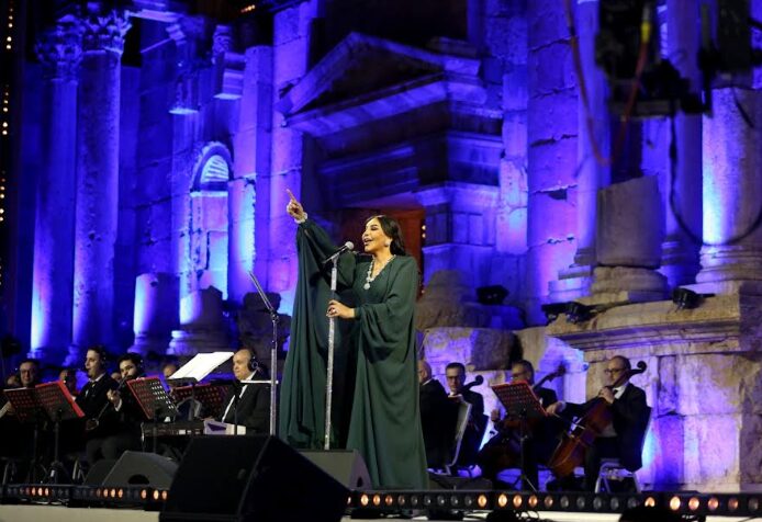 في ليلة الـ “أحلام”.. الجنوبي يعبق بعطر الخليج أحلام لجمهورها : “جئت من دار زايد الى بلد النشامى”