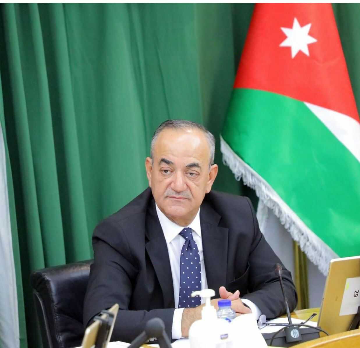 العين السابق المهندس عبد الحكيم محمود الهندي يهنيء سيد البلاد بمناسبة حلول عيد الفطر السعيد